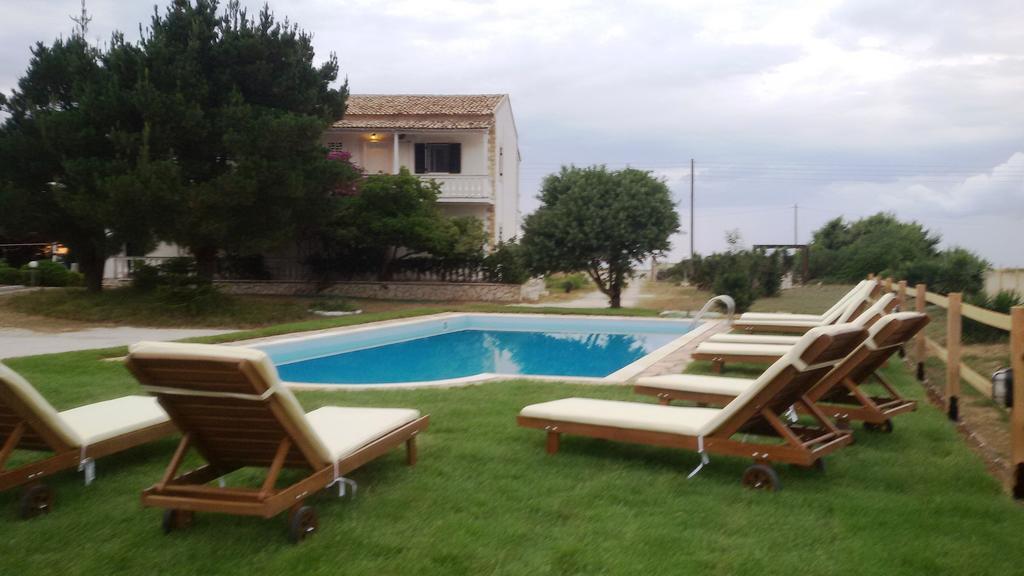 Elli Beach Apartments And Studios Almiros Beach 객실 사진